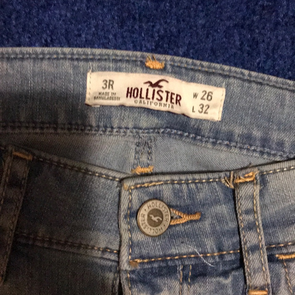 NWT Hollister Skinny - Picture 3 of 4